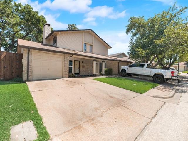 Townhouse for sale in Garland, Texas