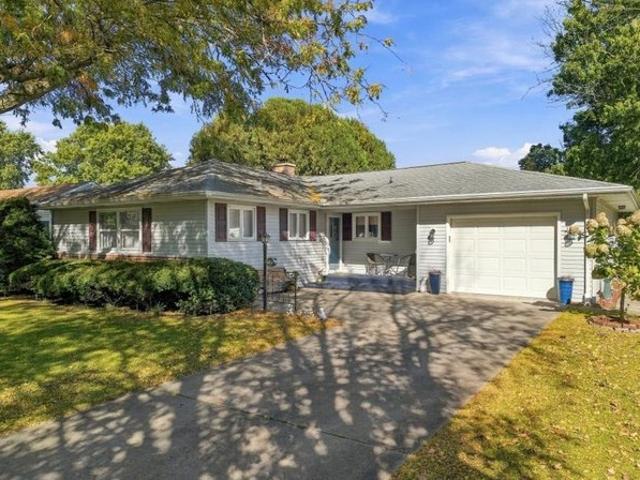 House for sale in Mount Morris, Ogle County