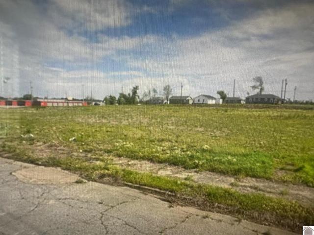 Land for sale in Mayfield, Kentucky