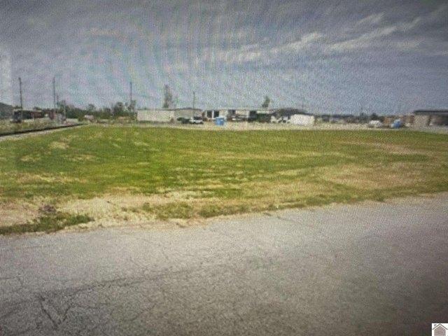 Land for sale in Mayfield, Kentucky
