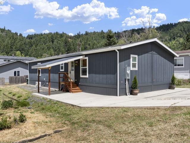 House for sale in Oregonia