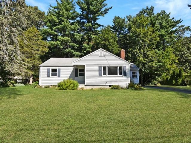 House for sale in Windsor Locks, Connecticut