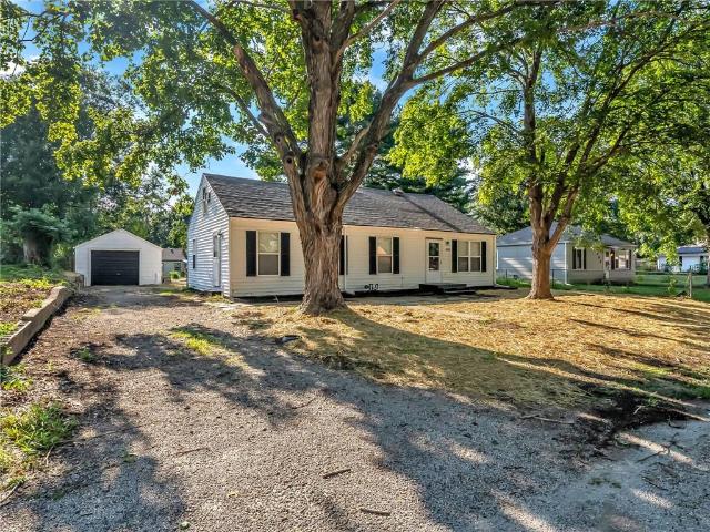 House for sale in Buckner, Missouri