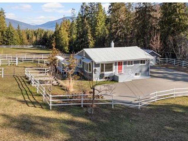 House for sale in Salmon Arm, British Columbia