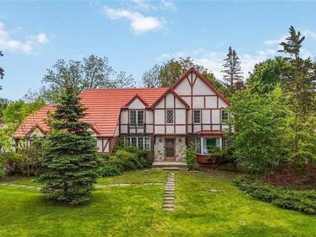 House for sale in Petrolia, Ontario