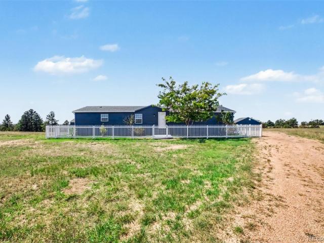 House for sale in Deer Trail, Elbert County