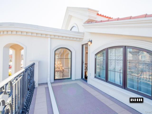 House for sale in Arverne, New York