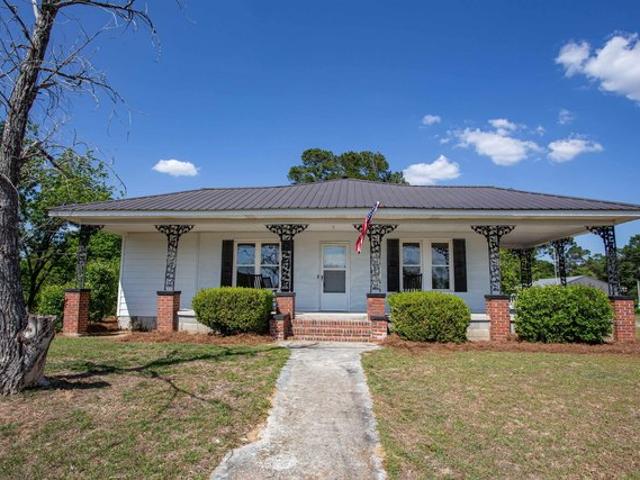 House for sale in Bethune, South Carolina
