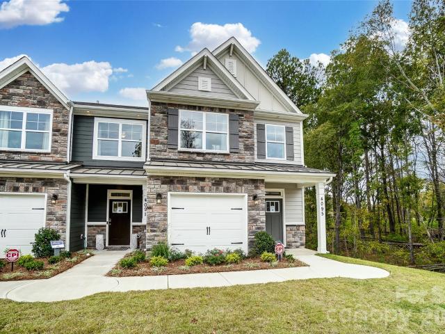 Townhouse for sale in Downtown, Harrisburg
