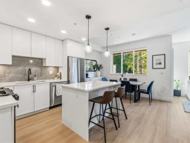 Apartment for sale in Surrey, British Columbia