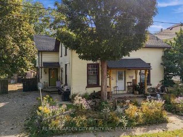House for sale in Dunnville, Southwestern Ontario