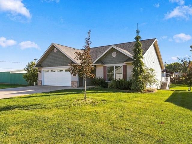 House for sale in Fairbank, Buchanan County