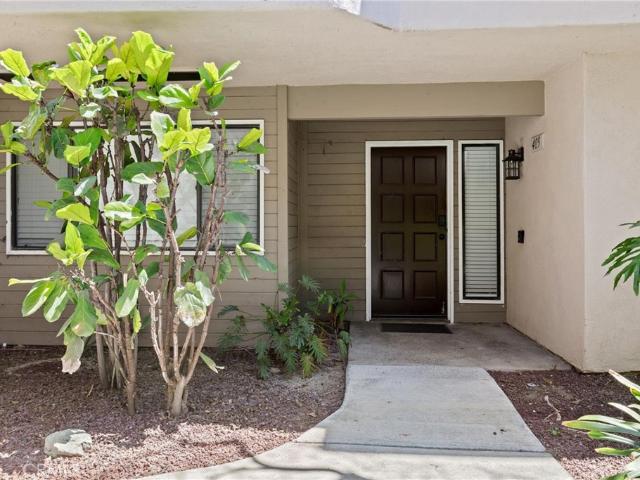 Condo for sale in Costa Mesa, California
