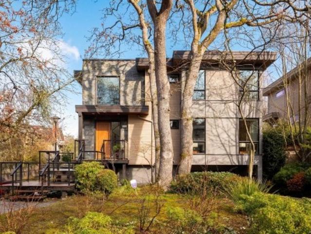 House for sale in Victoria, British Columbia