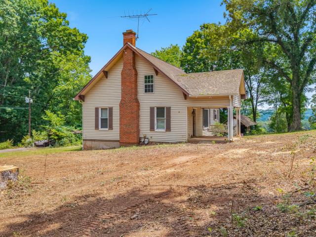 House for sale in Riceville