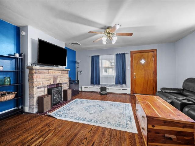 House for sale in Carnegie, Pennsylvania