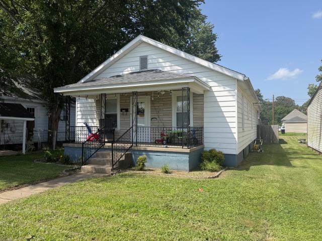 House for sale in Metropolis, Illinois
