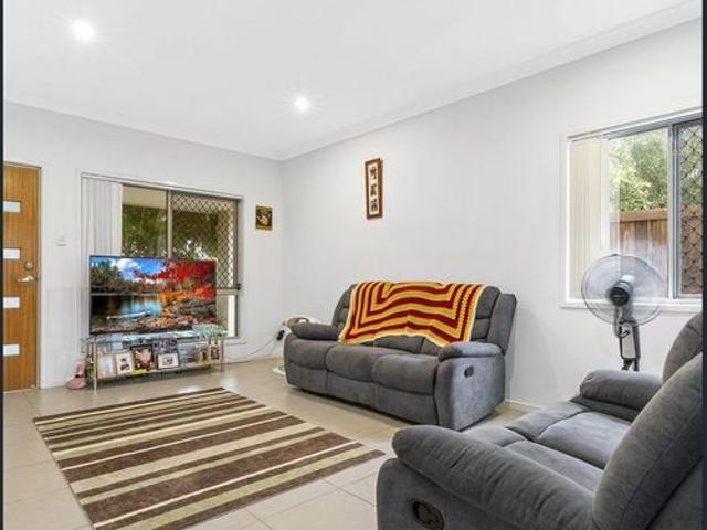 Townhouse for rent in Toombul, Queensland