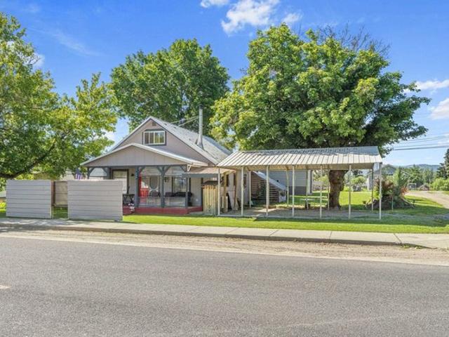 House for sale in Ione, Washington