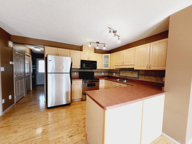 Apartment for rent in Wedgewood, Alberta