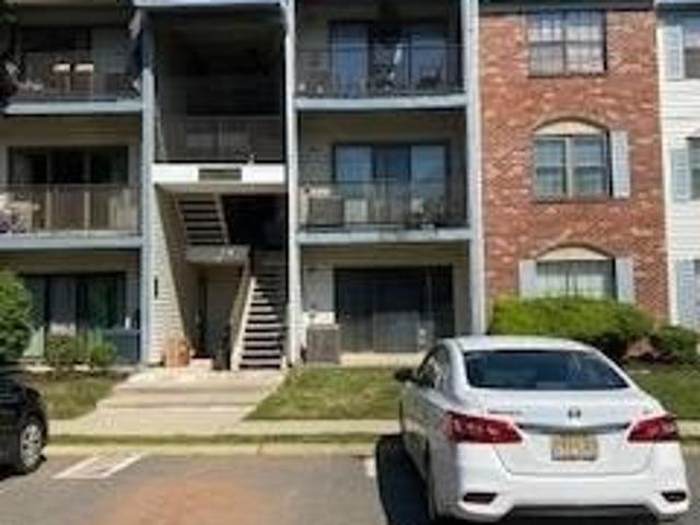 Condo for sale in Piscataway, New Jersey