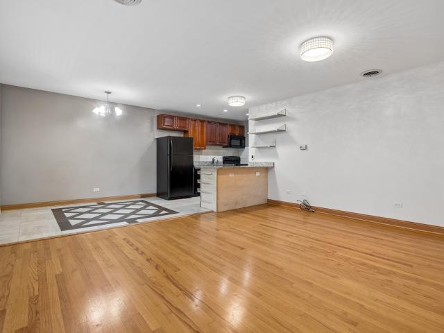 Condo for sale in River Forest, Illinois