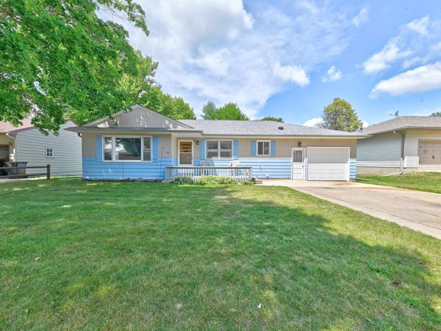 House for sale in Emmet, Iowa