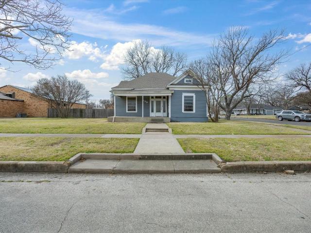House for sale in Ellis, Texas