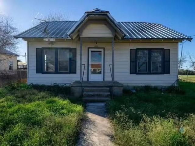 House for sale in Arlington