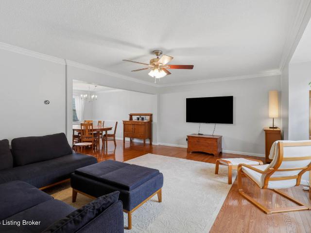 House for sale in Cecilia, Kentucky