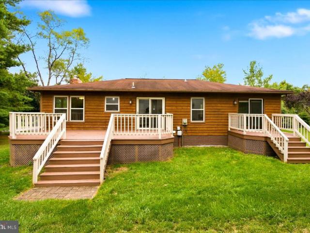 House for sale in Lakewood Acres, Lake Holiday
