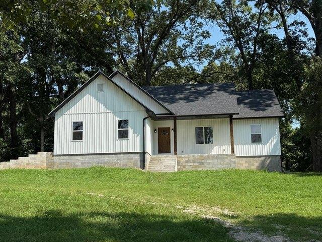House for sale in Thayer, Missouri