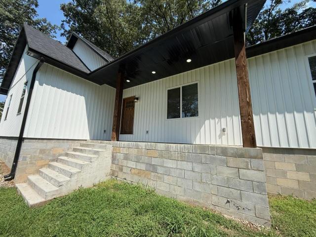House for sale in Thayer, Missouri