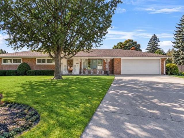 House for sale in Thiensville, Ozaukee County