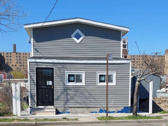 House for sale in Far Rockaway, New York
