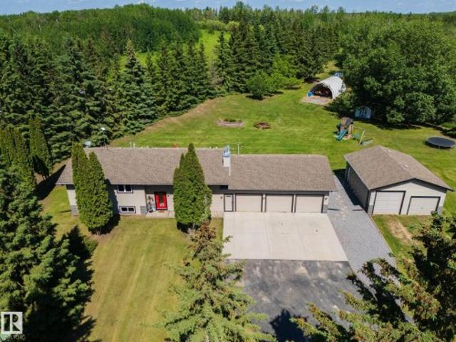 House for sale in Alberta