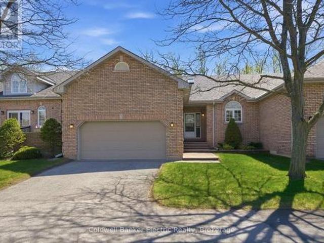 Townhouse for sale in Peterborough, Ontario