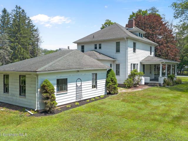 House for sale in Newfoundland, Pennsylvania