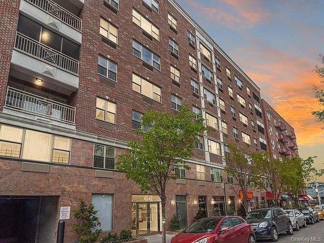 Condo for sale in Queens, Arverne