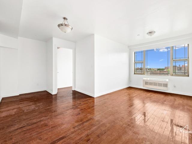 Condo for sale in Queens County, New York