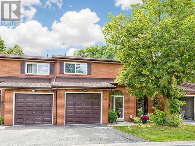 Townhouse for sale in Woburn, Ontario