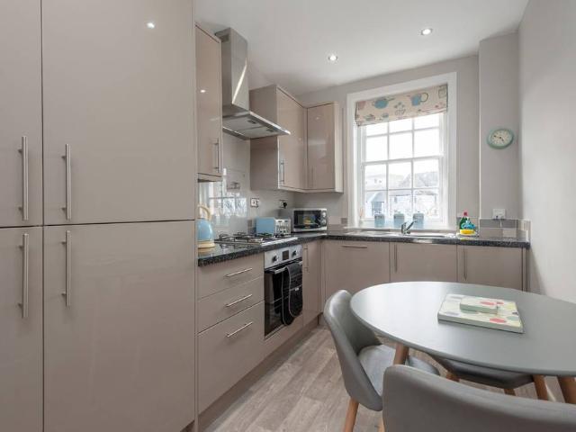 Apartment for rent in Kensington, Greater London