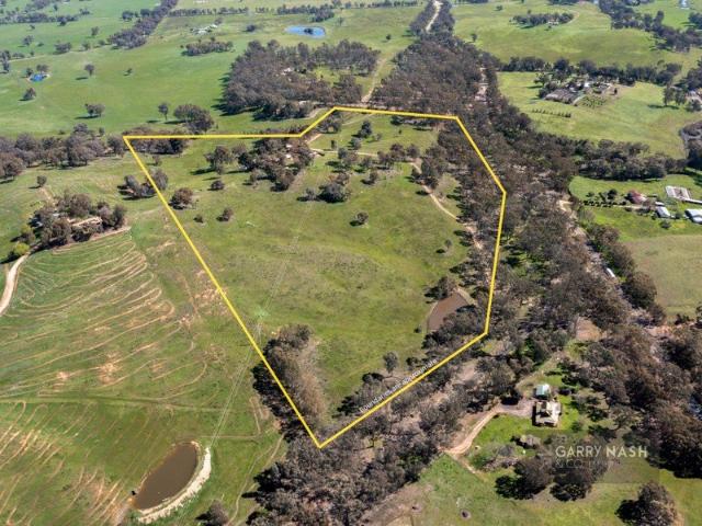 Cottage for sale in Markwood, Victoria