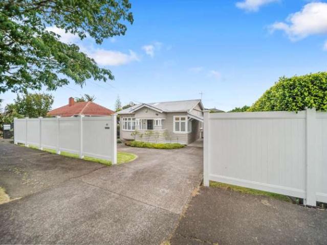 House for sale in Balmoral