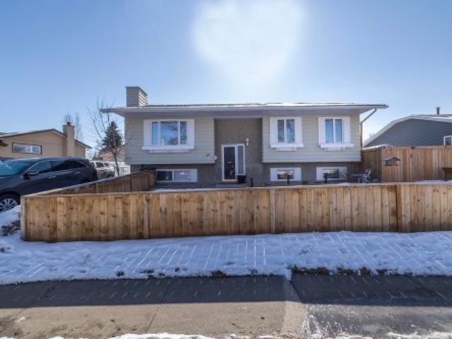 House for sale in Saint Albert, Alberta