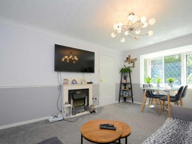 Apartment for rent in Herongate, Frankwell