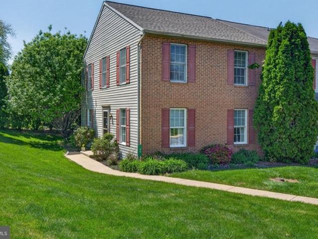 Townhouse for sale in Leola, Pennsylvania