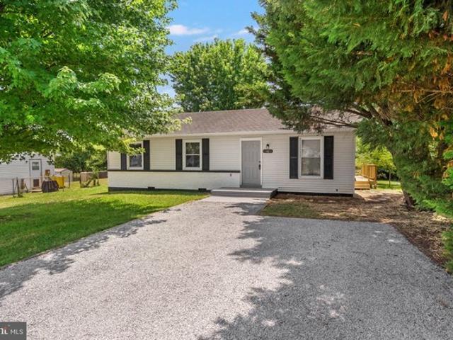 House for sale in Charles Town, West Virginia