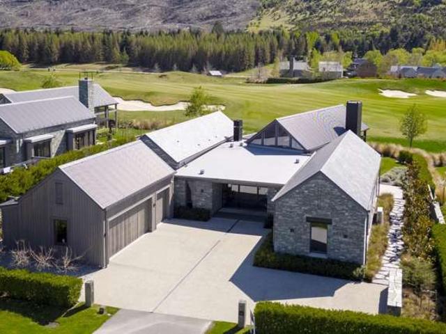 House for sale in Otakou