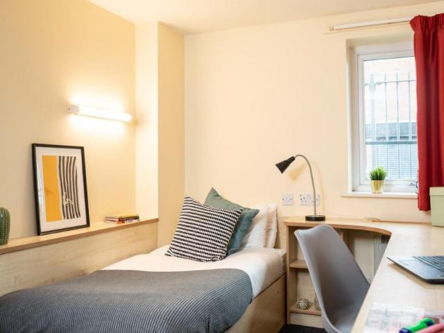 Room for rent in Islington, Calderstones
